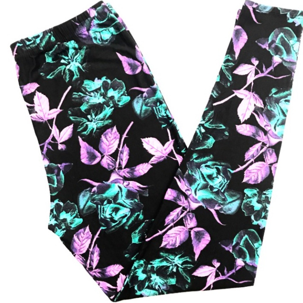 Buttery soft gorgeous floral rose leggings plus TC
